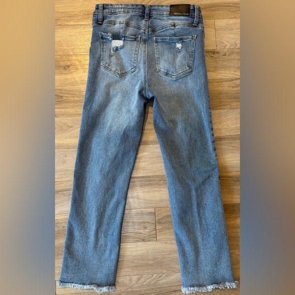 KENDALL+KYLIE The Icon High Rise Straight Jeans. Size 5/27 - Picture 8 of 9